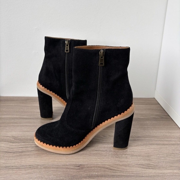 See By Chloe Black and Tan Heeled Boots - Picture 9 of 10